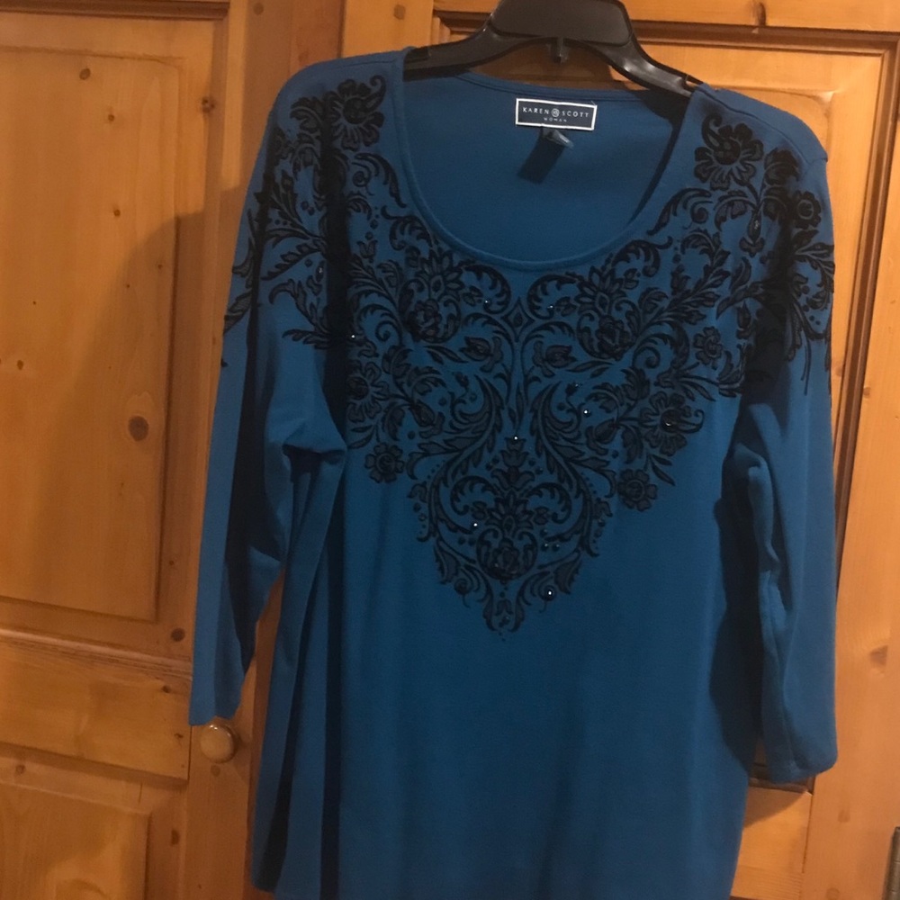 New turquoise long sleeve tee by Karen Scott. 1X